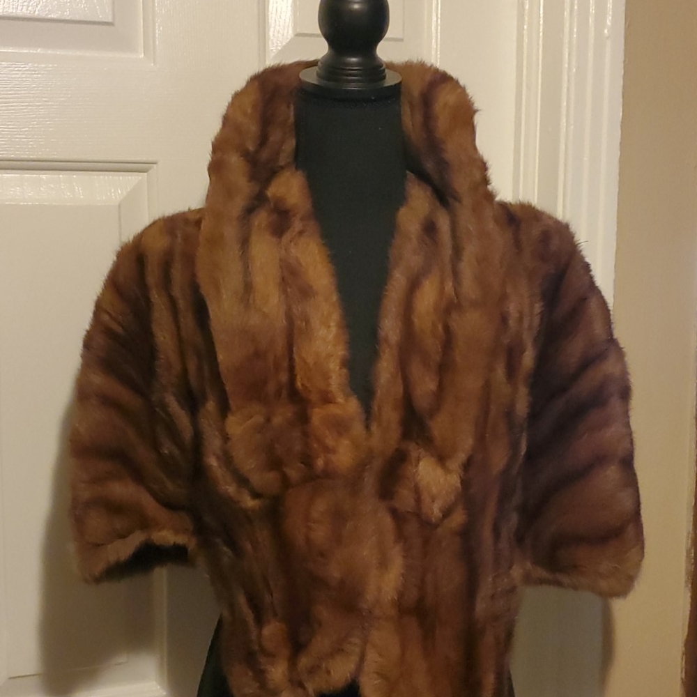 Mink fur stole/shaw - Picture 5 of 8